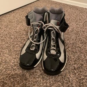 Men’s Prada’s size 16